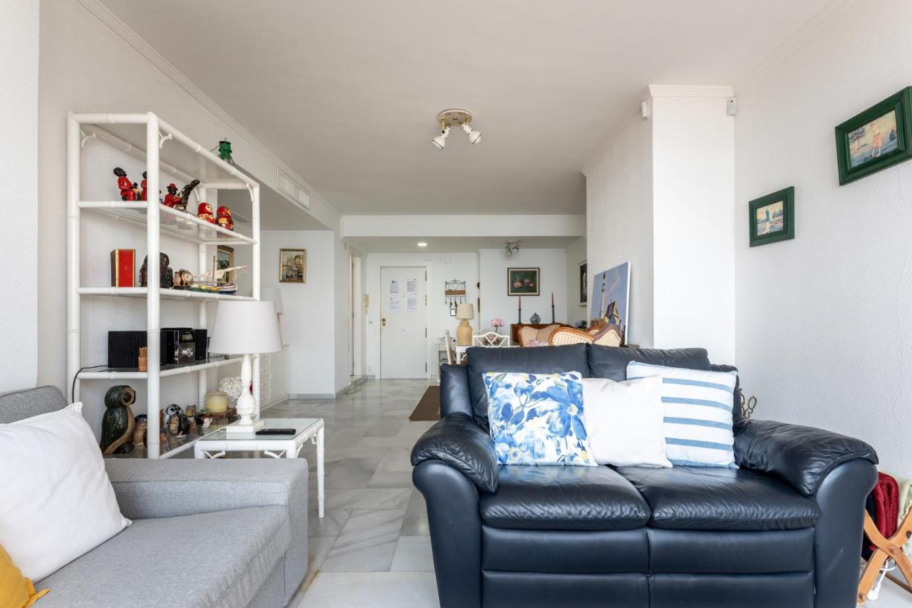 Malagasuite Torremolinos Seaside Penthouse Bagian luar foto