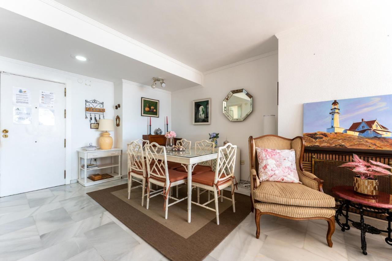 Malagasuite Torremolinos Seaside Penthouse Bagian luar foto