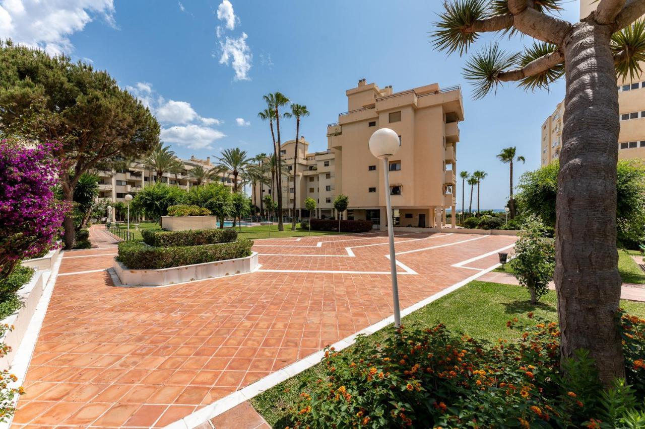 Malagasuite Torremolinos Seaside Penthouse Bagian luar foto