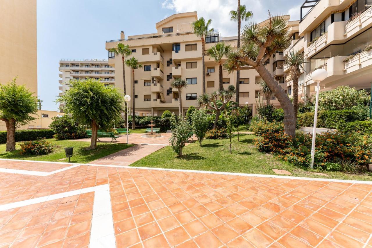 Malagasuite Torremolinos Seaside Penthouse Bagian luar foto
