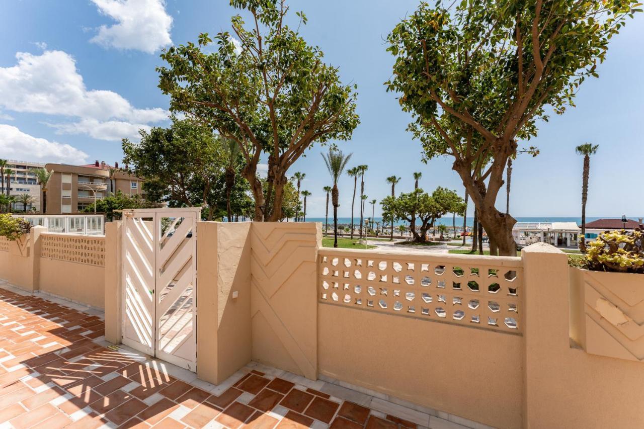 Malagasuite Torremolinos Seaside Penthouse Bagian luar foto
